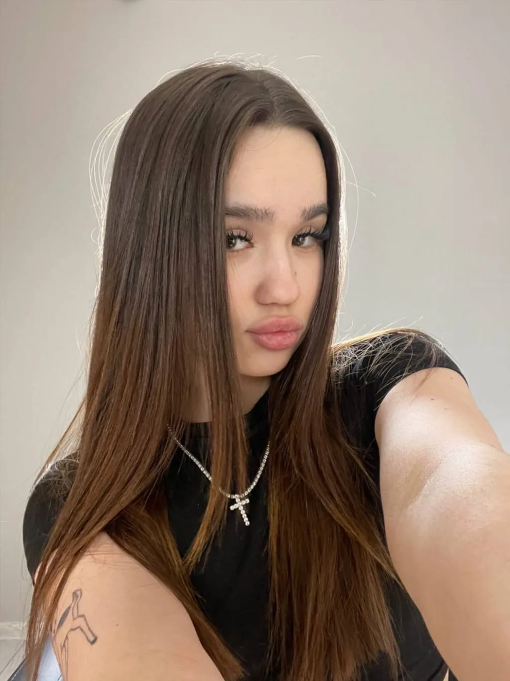 слив Неонова (Neonovva)