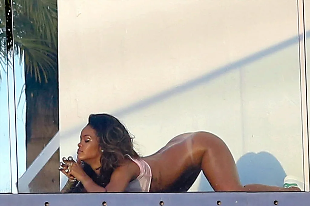 слив Рианна (Rihanna)